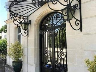 Biệt thự lô góc  làm văn phòng đẳng cấp, ở sang trọng 5t thang máy nhập khẩu, giao dịch riêng.