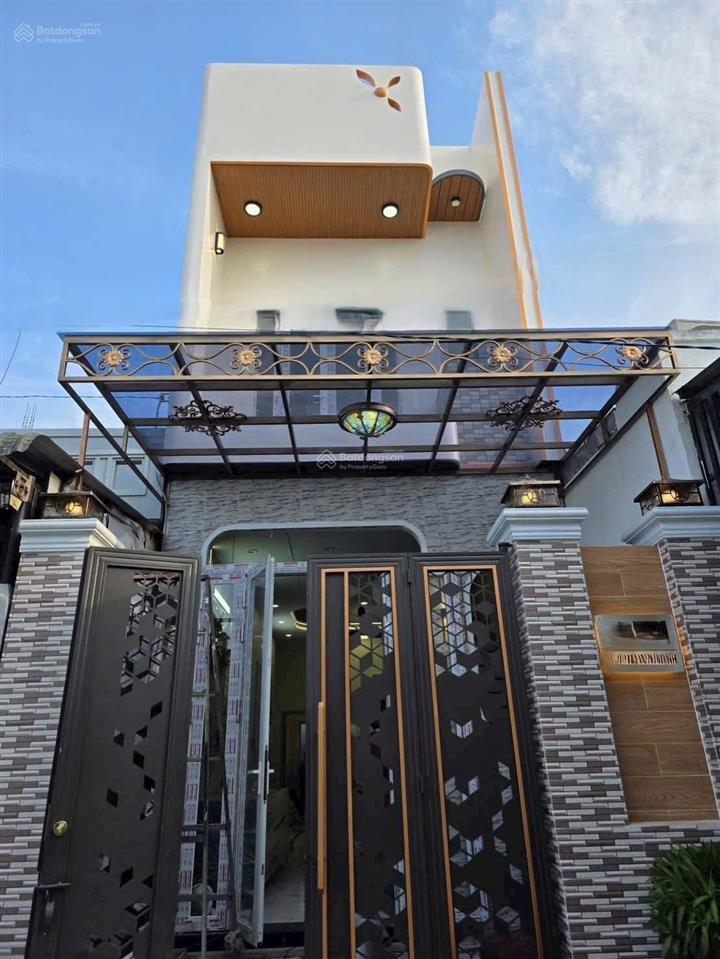 Bán nhà trục đường nguyễn thị thập 60m2 vuông ngang 4m dài 15m nhà 2 tầng 3 phòng chỉ 5 tỷ nhỉnh