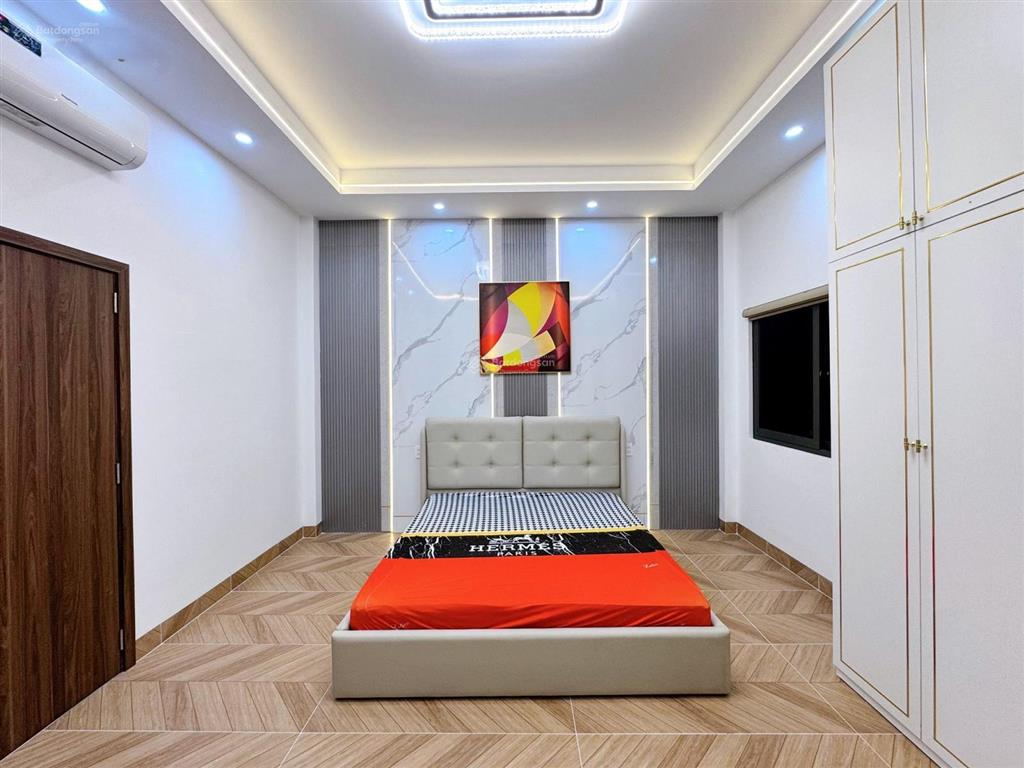 Bán nhà quận 7 lotte him lam nguyễn thị thập 80m2 thổ ngang 6x15m nhà 3 tầng 4 phòng chỉ 8 tỷ nhỉnh