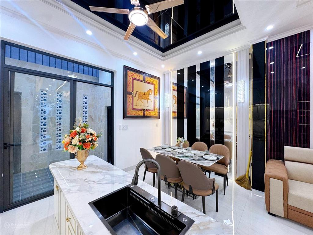 Bán nhà quận 7 lotte him lam nguyễn thị thập 80m2 thổ ngang 6x15m nhà 3 tầng 4 phòng chỉ 8 tỷ nhỉnh