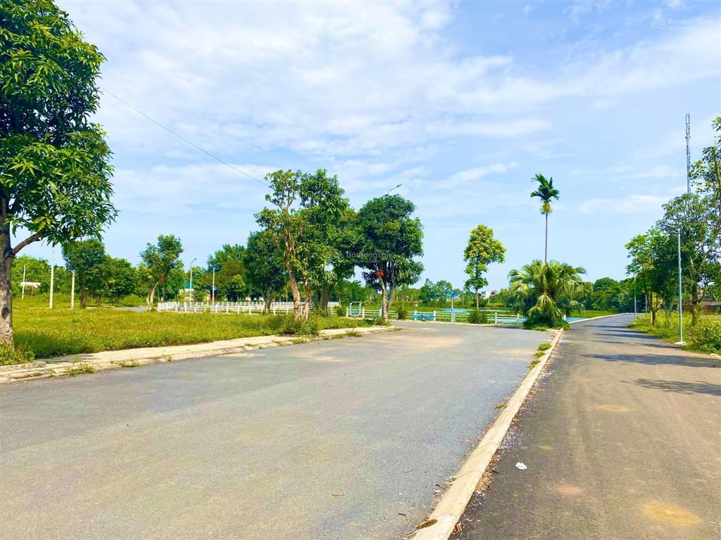 Duy nhất lô đất 120m2 sát hồ sen linh sơn xã bình yên cổng sau đh fpt hòa lạc giá 17,5tr/m2