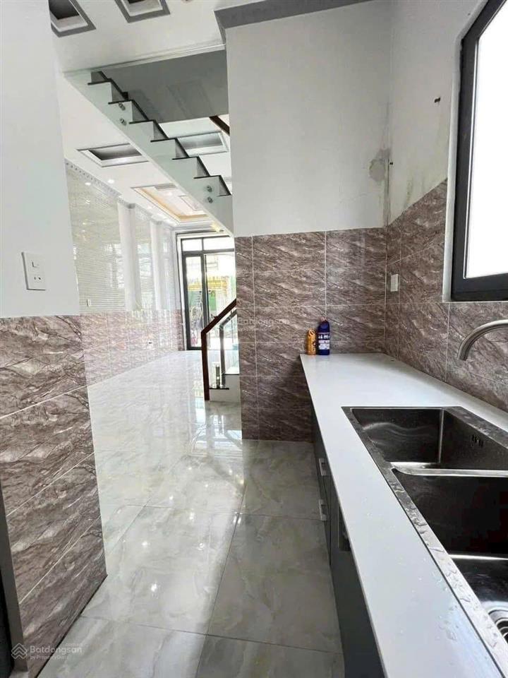 Gò vấp  đối diện emart  cityland  hxh đỗ cửa  4.5 tỷ, vừa ở vừa kinh doanh, nhà mới