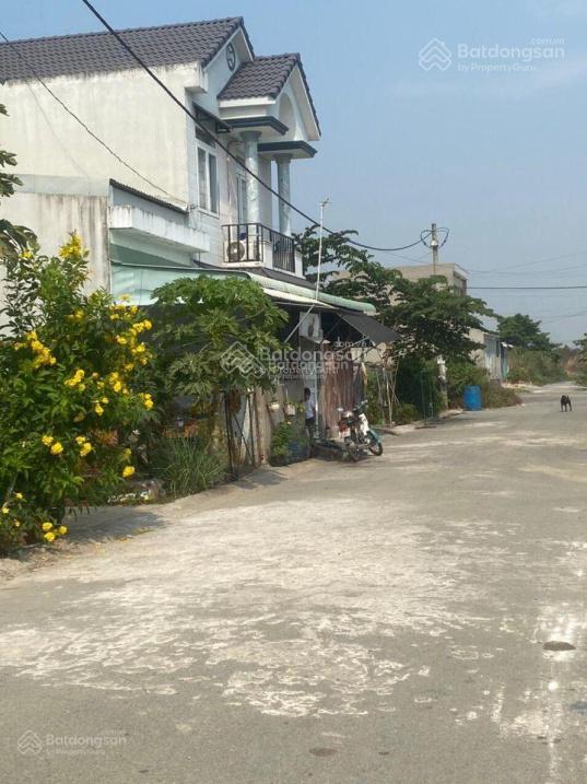 Chủ ngộp,cần ra gấp nền đất 10x45 mặt tiền bê tông thuộc ấp 5 đức hòa đông, giá 8ty1,công chứng sớm