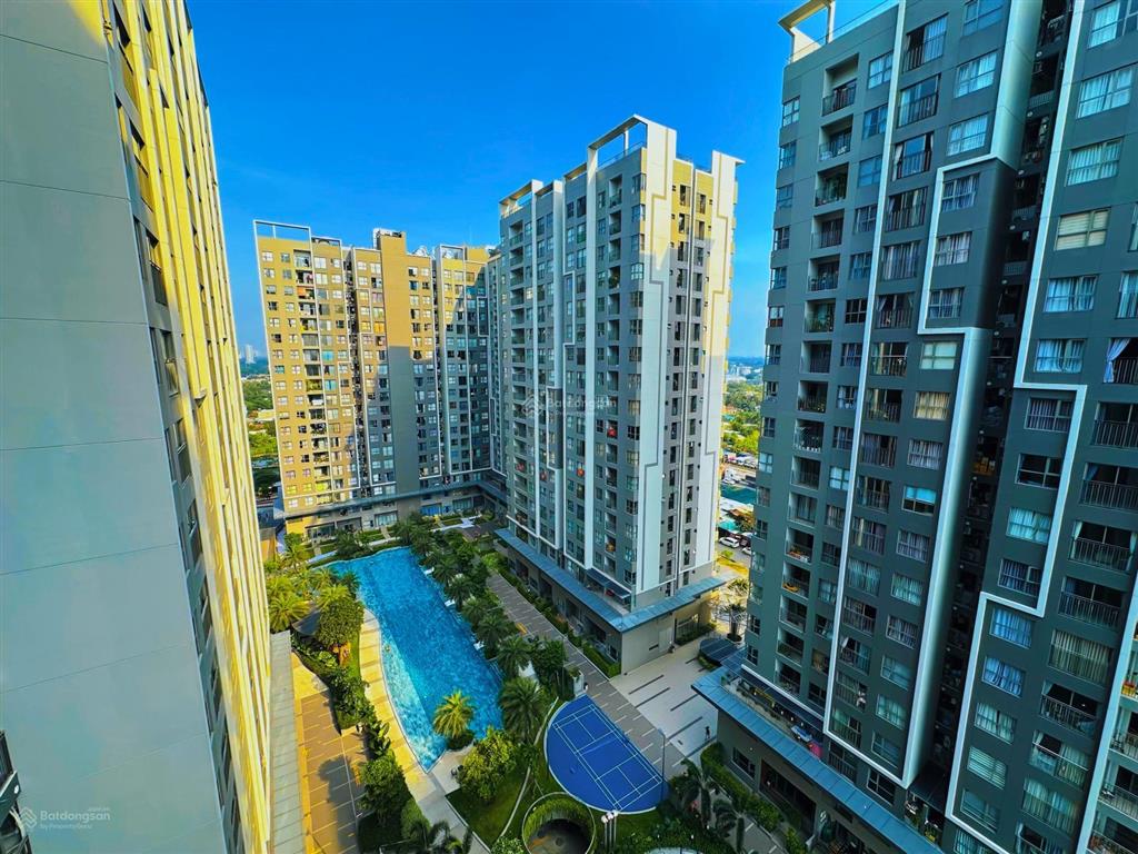 Hàng hiếm! bán căn 59m2 2pn 2wc tháp d view hồ bơi + sẵn gói nội thất westgate  ngay 0899 996 ***