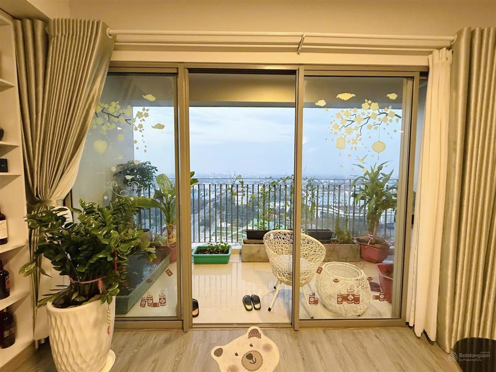 Sổ hồng bán căn 113m2 3pn 2wc view ubnd, công viên, hồ bơi mát  sẵn gói nội thất   0899 996 ***