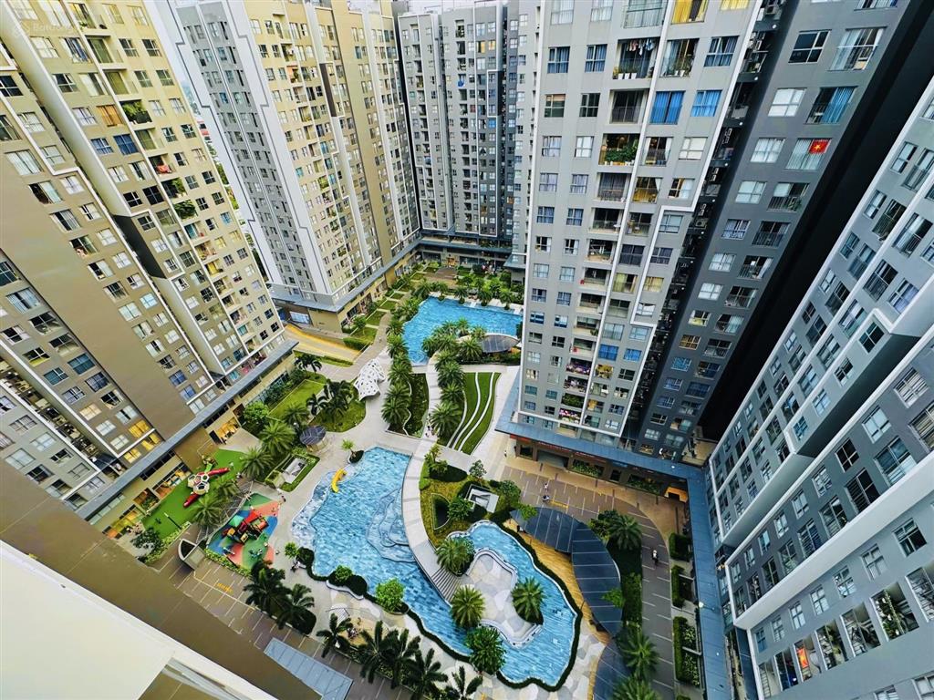 Hàng hiếm! bán căn góc 85m2 3pn 2wc + view hồ bơi mát mẻ + sẵn gói nội thất westgate.  0936 551 ***