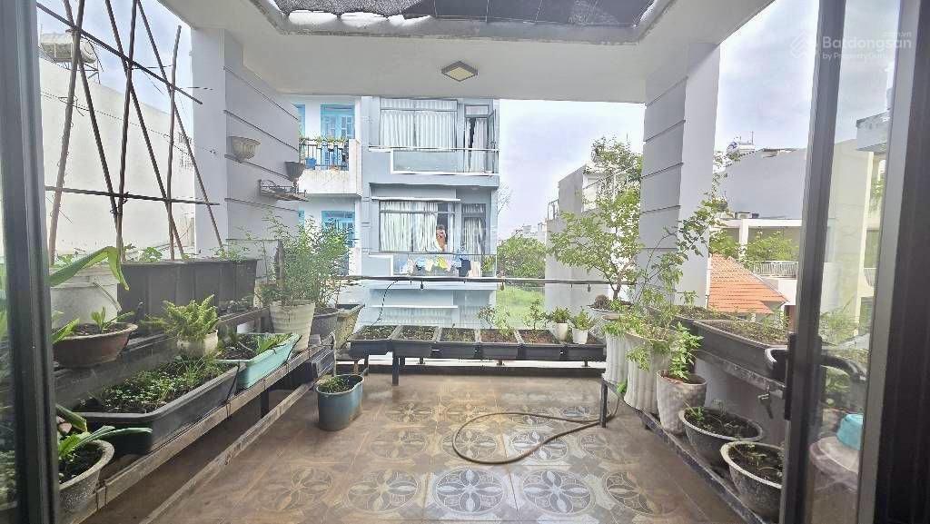 Duy nhất 1 căn vườn lài, q12  đường 8m  dt 4x14m  3 tầng  chỉ 7.25 tỷ còn tl