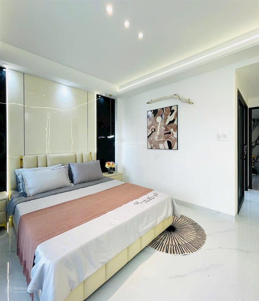 Nhà thật chính chủ gửi bán gấp hẻm ô tô 5m giá 2tỷ150 đường lê lai, p3, gò vấp, sổ hồng riêng