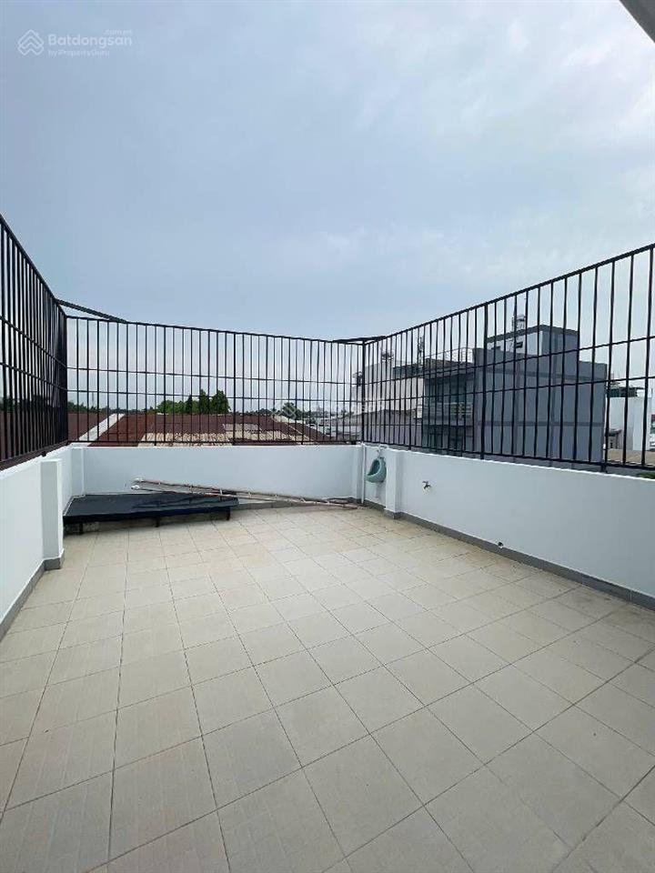 5 tỷ 350 thương lượng, nhà mới 3 tầng, đường 6 mét, diện tích  ngan 4 mét  dài 14 mét.