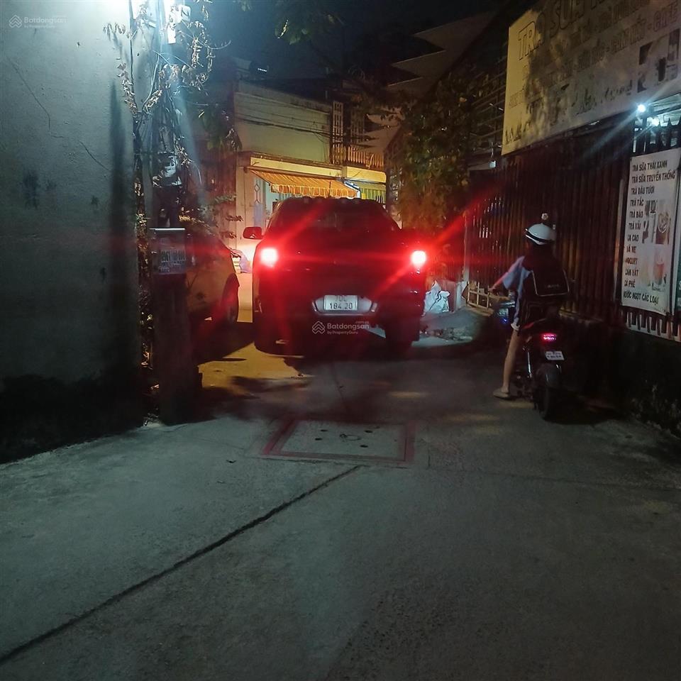 5 tỷ 350 thương lượng, nhà mới 3 tầng, đường 6 mét, diện tích  ngan 4 mét  dài 14 mét.