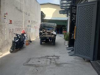 6 tỷ 700 thương lượng, nhà mới 5 tầng, đường 6 mét, dt  ngan 4,17 mét  dài 12 mét.