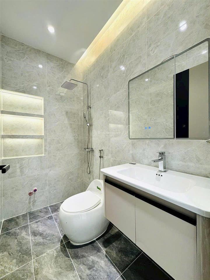 Nhà 71m2 quốc hương gần thảo điền pearl, xây 1 trệt 3 tầng đúc. hẻm to thoàng, sổ sẵn giá 4 tỷ 390
