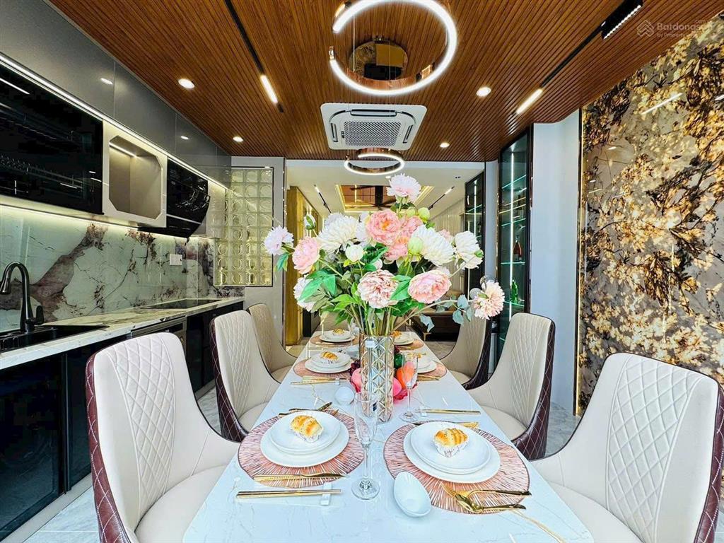 Nhà 71m2 quốc hương gần thảo điền pearl, xây 1 trệt 3 tầng đúc. hẻm to thoàng, sổ sẵn giá 4 tỷ 390