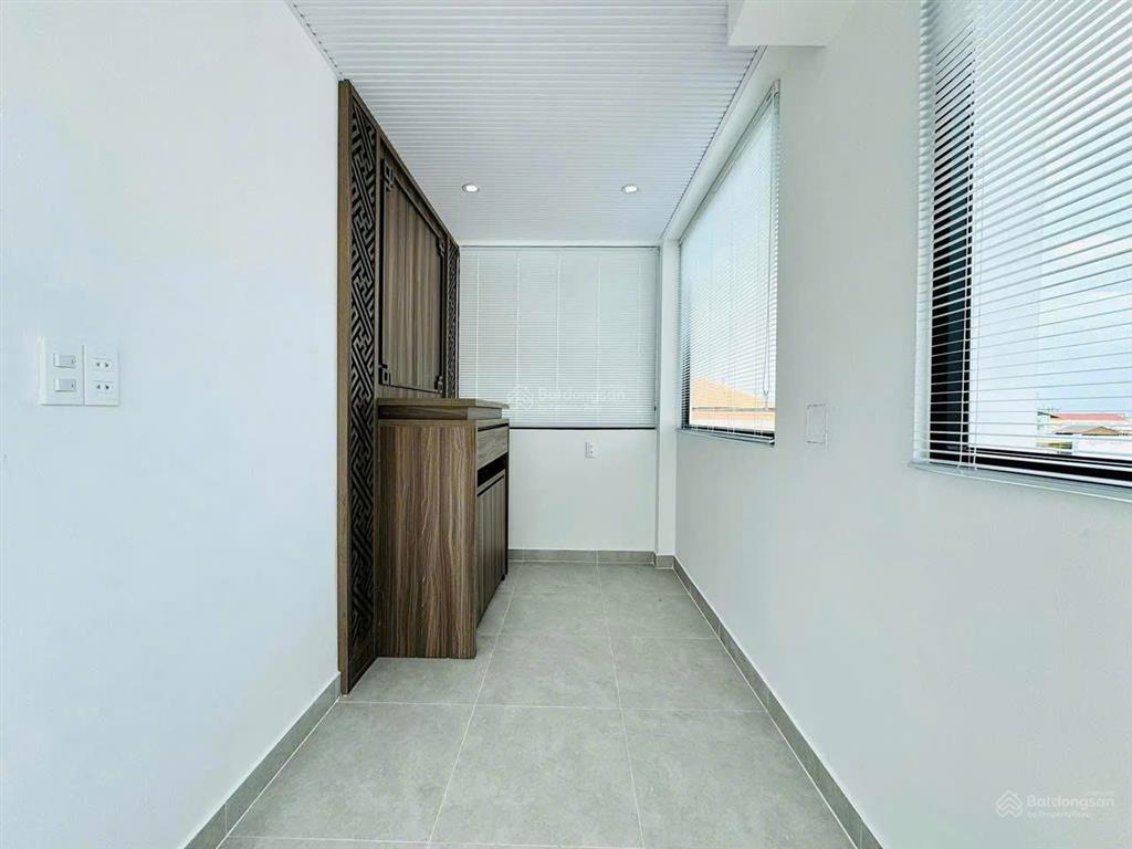 Nhà 71m2 quốc hương gần thảo điền pearl, xây 1 trệt 3 tầng đúc. hẻm to thoàng, sổ sẵn giá 4 tỷ 390