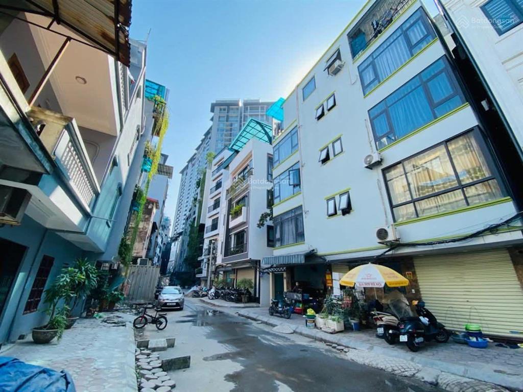 Mảnh đất mặt phố đồng cổ ngõ thông thụy khuê mặt tiền khủng 9.3m diện tích 200m2 vỉa hè 3m