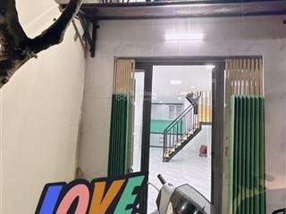 Nhà hẻm thông tứ tung hậu giang, q6, 2 tầng, 25m2, vị trí trung tâm, gần chợ lớn