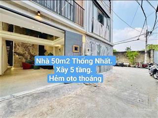 Đừng bấm vô. nhà 50m2 thống nhất xây kiểu hiện đại, bàn giao đầy đủ nội thất. sổ riêng, giá hết hồn
