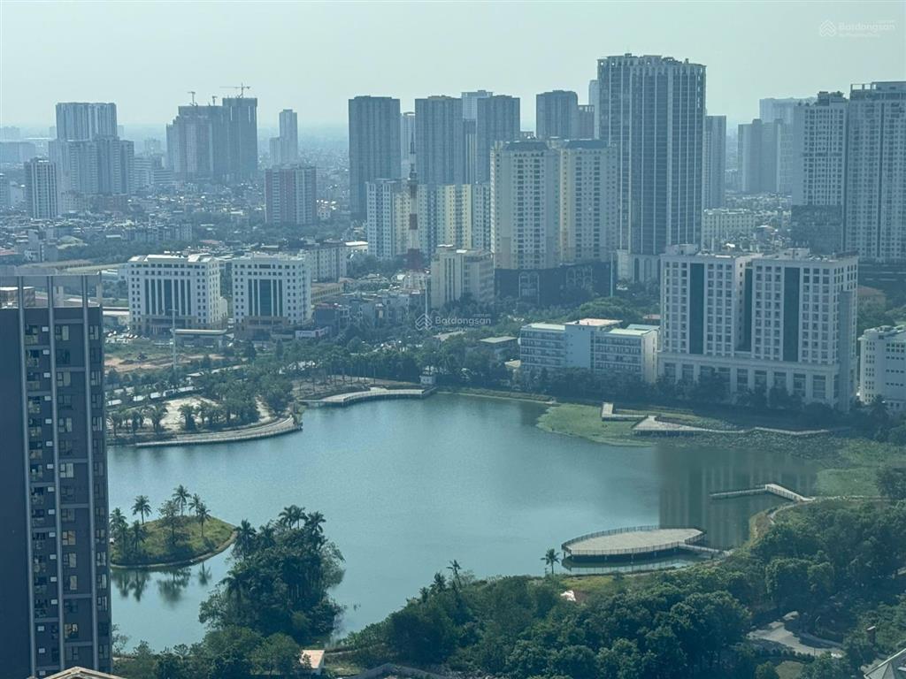 (mới) chính chủ cần bán căn 117m2 3pn 2vs  tòa a cc thăng long number one bc view hồ.