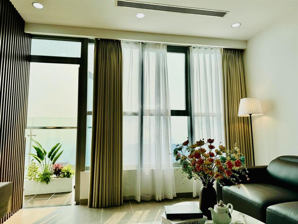 (mới) chính chủ cần bán căn 117m2 3pn 2vs  tòa a cc thăng long number one bc view hồ.