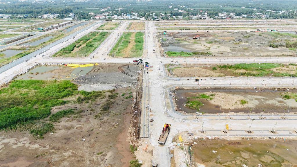 Chỉ 25.4tr/m2 cầm sổ và có đất ngay 110m2 đường vào 60m phía tây nam hcm trả gốc chỉ 1% trong 20