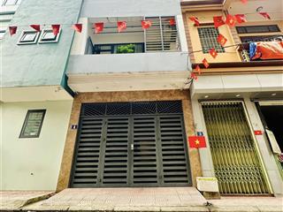 Giá quá hời, siêu phẩm hoàn kiếm  phân lô, ô tô tránh  kinh doanh  tương lai tươi sáng