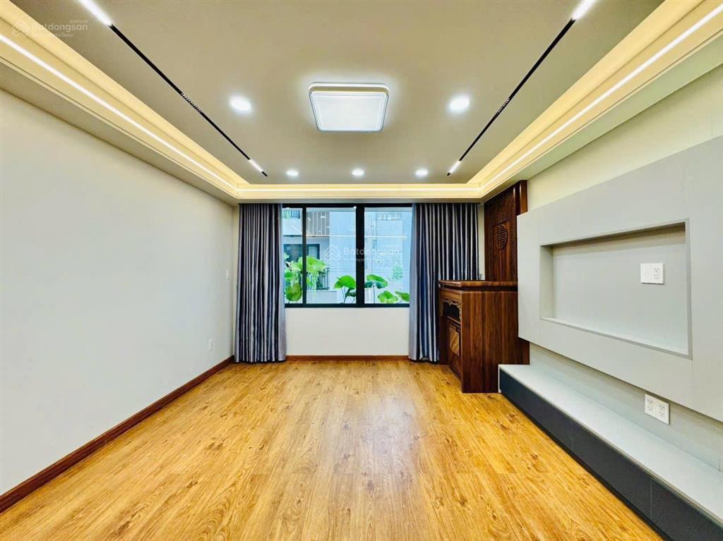 Bán nhà bình thạnh 49,7m2 đường hoàng hoa thám, phường 6. sổ hồng riêng