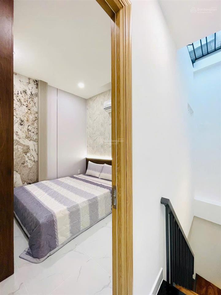Bán nhà 48m2 giá 2 tỷ 390 triệu đường huỳnh tấn phát, phú thuận, quận 7