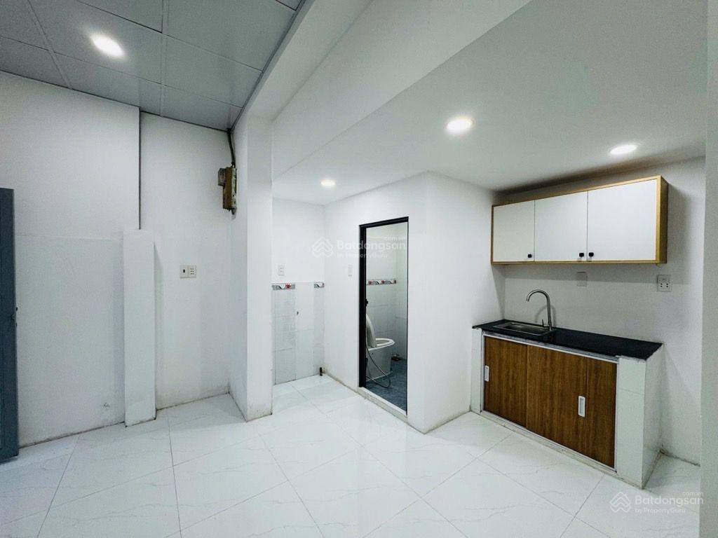 Nhà 2tầng mô hình cho thuê  có 5 chdv cho thuê 15triệu/tháng  dt 5x18  giá tốt