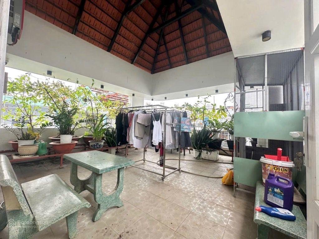 Gấp giảm 4tỷ rồi ạ  biệt thự 5tầng 2mt đường 6m quang trung, p8 gò vấp  giá ngộp nặng