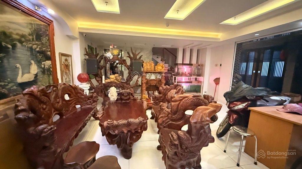 Gấp giảm 4tỷ rồi ạ  biệt thự 5tầng 2mt đường 6m quang trung, p8 gò vấp  giá ngộp nặng