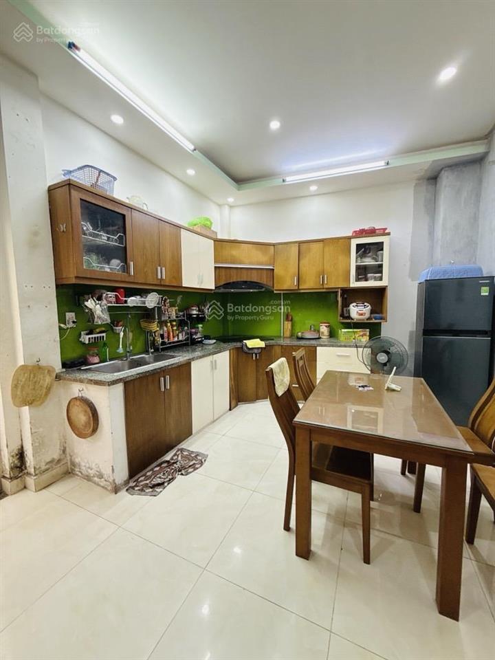 Bán nhà hxh 8m  nguyễn văn đậu xe hơi vô nhà chỉ nhỉnh 8 tỷ