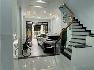 Nhà phố p8 gò vấp  nhà mới  3 tầng  xe hơi vào nhà giá nhỉnh 6 tỷ
