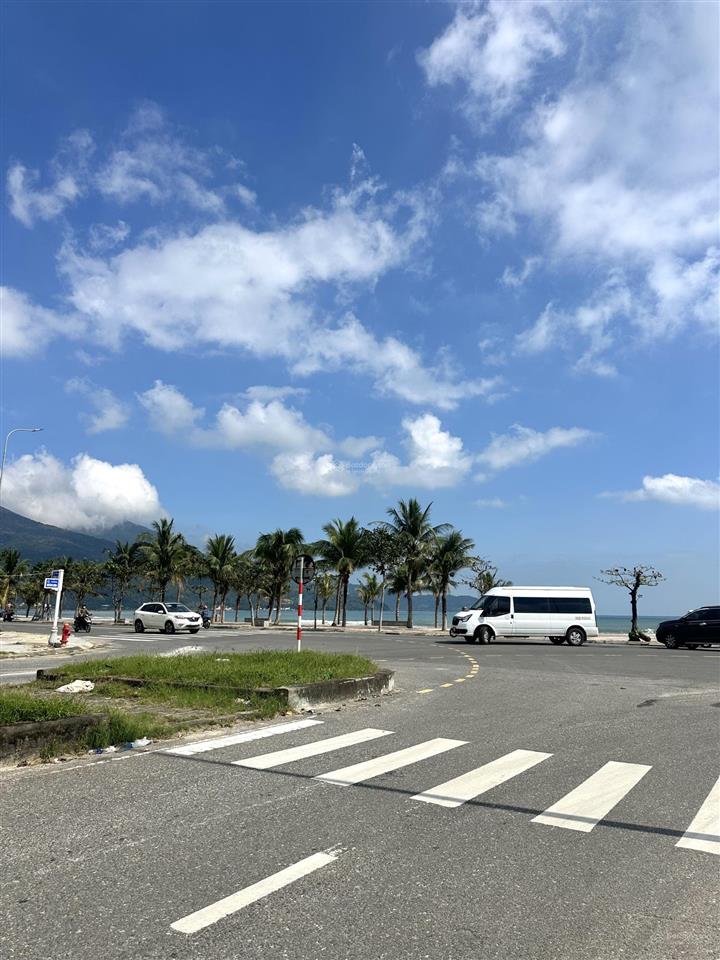 Cơ hội hiếm !! đất biển góc 3 mặt tiền nguyễn huy chương & nguyễn trọng nghĩa  cách biển 100m