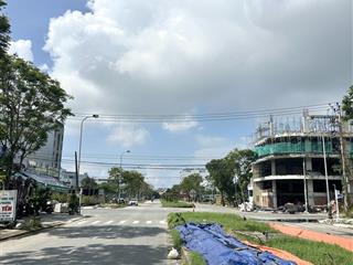 Vị trí vàng biển sơn trà lô góc 2 mt nguyễn huy chương, cách biển vài bước chân. 258m2 giá 55 tỷ