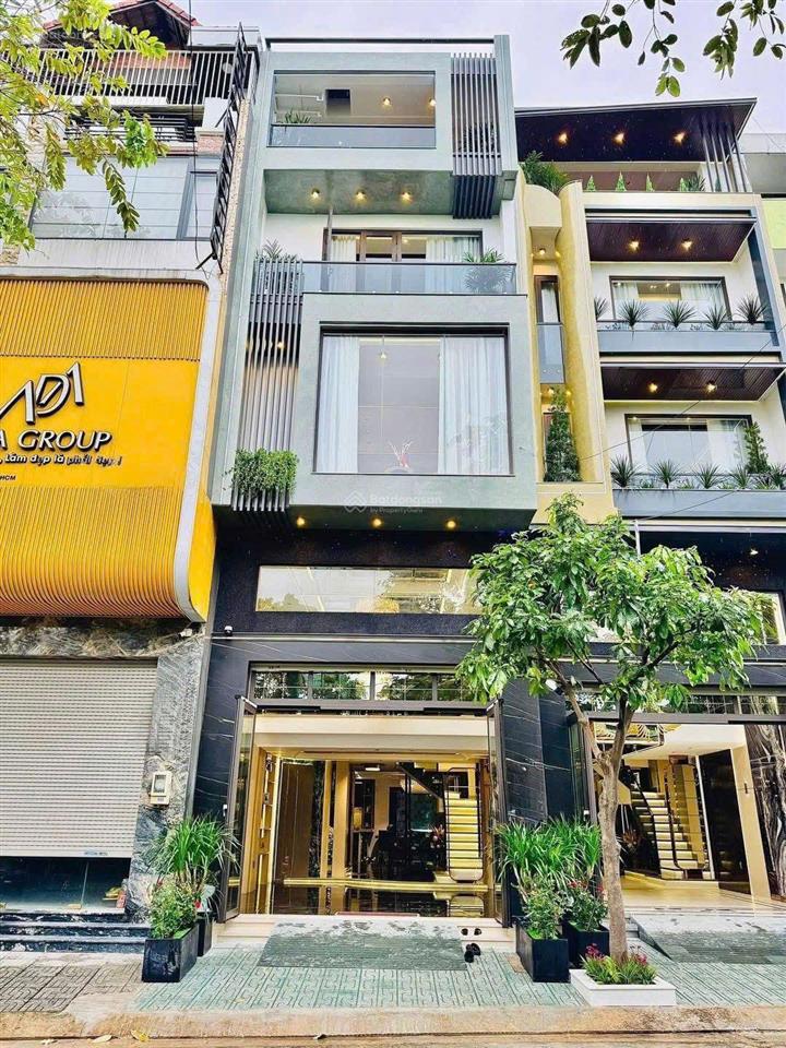 Bán nhà mặt phố 90m2, giá 4,38 tỷ  dt (5x18)  ngay khu cư xá đô thành nguyễn hiền, p. 4, quận 3
