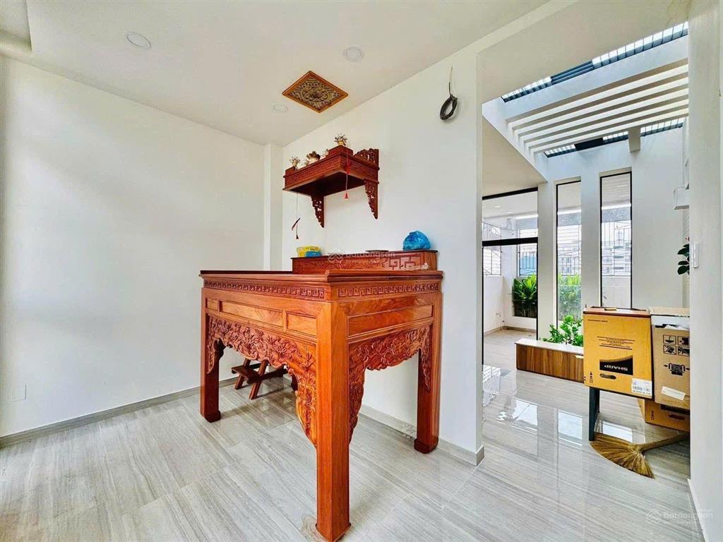 Cần bán nhà ngay khu cư xá đồng tiến, quận 10, giá 4,68 tỷ (5x19)  ngay thpt nguyễn khuyến