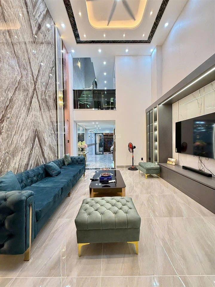 Chốt ngay nhà nguyễn thành ý, quận 1, dt (5m x 20m), ngay trường đinh tiên hoàng, giá 5 tỷ 990