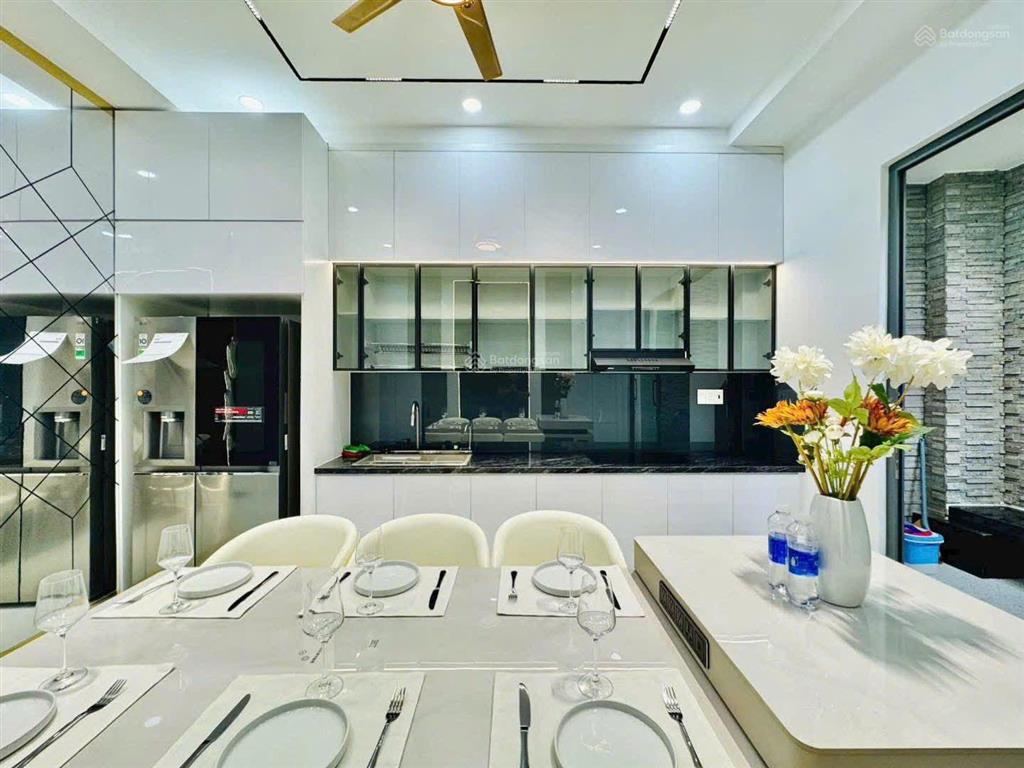 Nhà 1 trệt 2 lầu ngay đường 79, p. tân quy, quận 7  giá 5,12 tỷ (5 x 17), cách lotte mart chỉ 500m