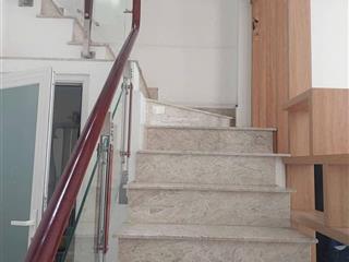 Chủ gấp bán giảm 200 triệu  giá chào mới 7,3 tỷ nhà 3 tầng xây kiên cố  hẻm xe hơi  84m(5x17)