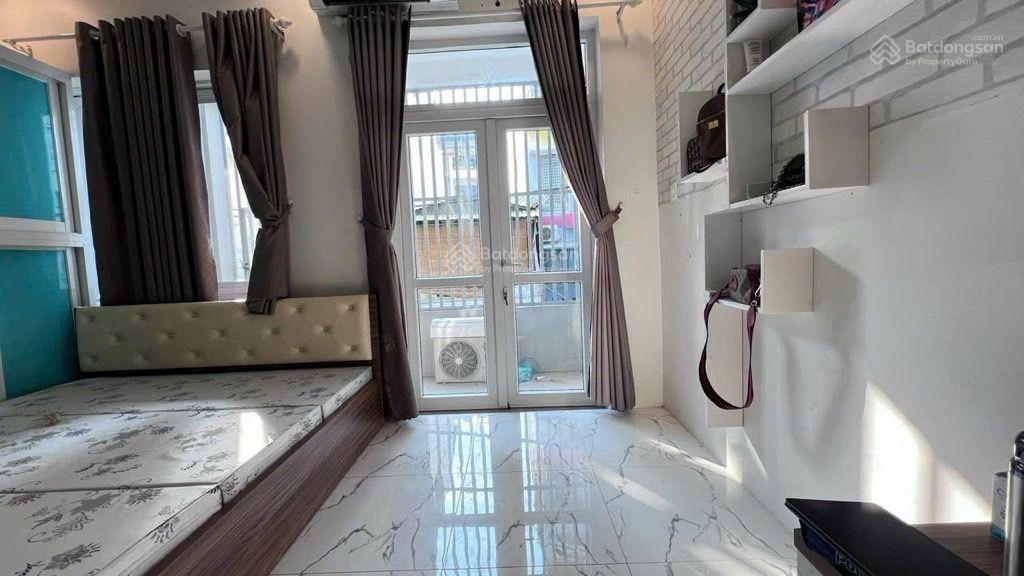 Nhà 3 tầng  hoàng văn thụ  73m2  ngang 4.5m  hẻm 4m  gần cv hoàng văn thụ  dòng tiền ổn định