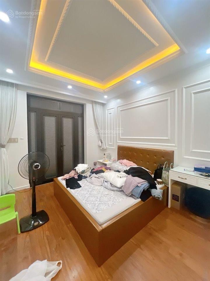 Nhà 3 tầng  hoàng văn thụ  73m2  ngang 4.5m  hẻm 4m  gần cv hoàng văn thụ  dòng tiền ổn định