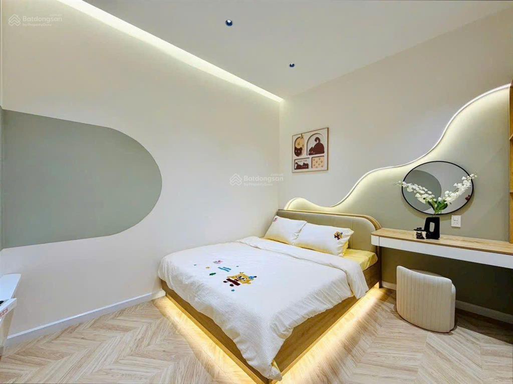 Cực phẩm nhà đẹp giá êm 65m2 cống lở, p15, tân bình. giá 5,35 tỷ. gần vườn minh trân