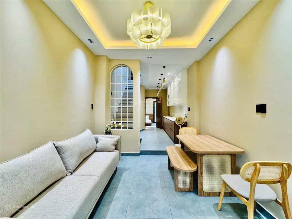 Bán nhà đơn giản diên hồng, p1, bình thạnh, 2,2 tỷ, sổ riêng, tiện ích xung quanh đầy đủ