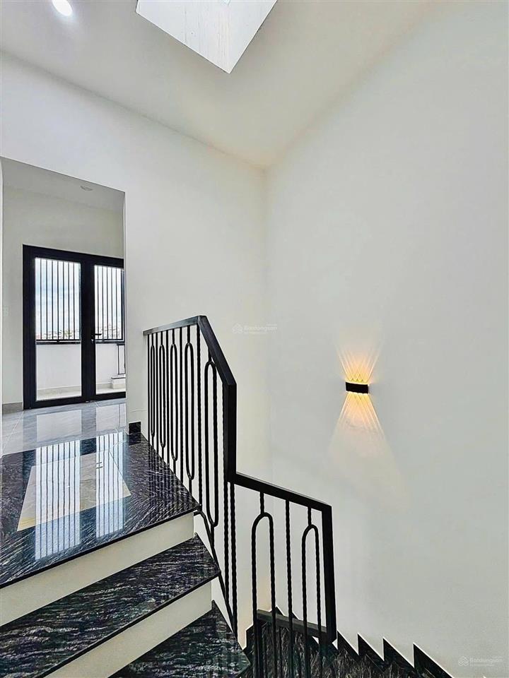 Hiếm có khó tìm 2 lầu hoàn công đủ 2t15 dt 42.2m2 nguyễn thượng hiền, p5, bình thạnh, sổ hồng riêng