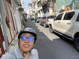 Bán nhà canh emart phan huy ích, 60 m 3 pn oto ngủ nhà 5.999 tỷ hẻm 6 m