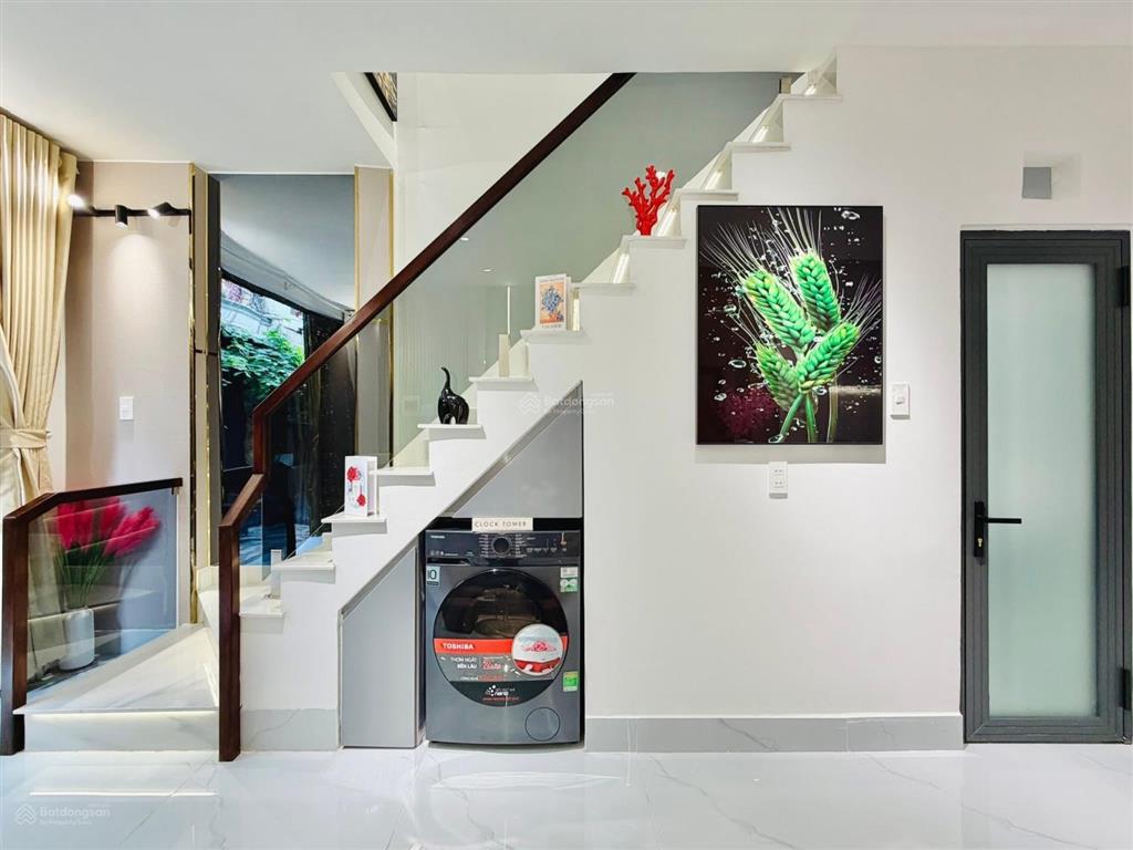 Cô hà bán gấp căn nhà 48.2m2 ngay lê lợi, gò vấp. giá 3 tỷ 090. shr, sẵn hđ thuê 13 tr / tháng