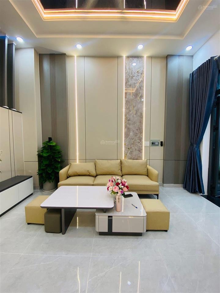 Chốt ngay căn nhà đẹp 2 tầng, 48m2 ngay lê văn sỹ, q.3 / 3 tỷ 260. shr, vị trí trung tâm, hẻm 4.5m