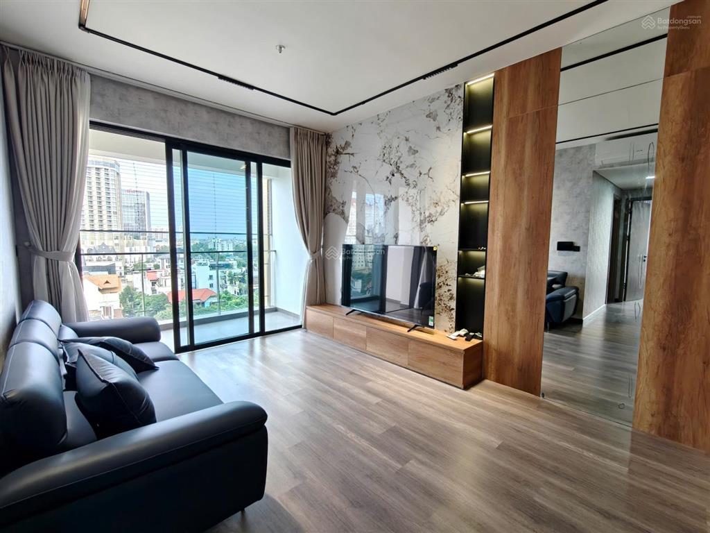 Chính chủ cho thuê heritage căn hộ 2 ngủ view đẹp full nội thất hiện đại hướng mát  0393 686 ***