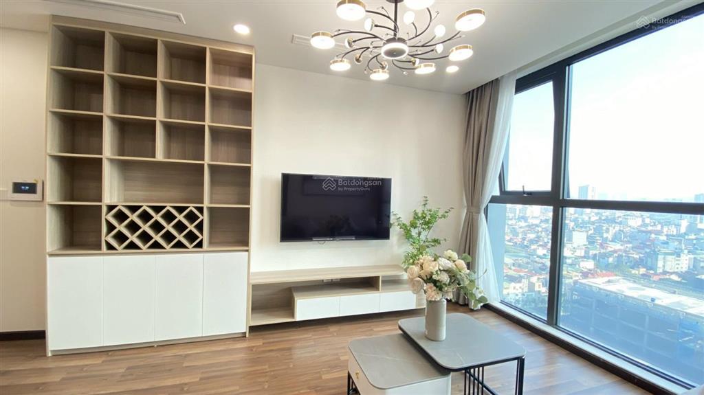 Chính chủ cho thuê căn hộ 3 ngủ hoa hậu 130m2 tại skypark resident full đồ view đẹp  0393 686 ***