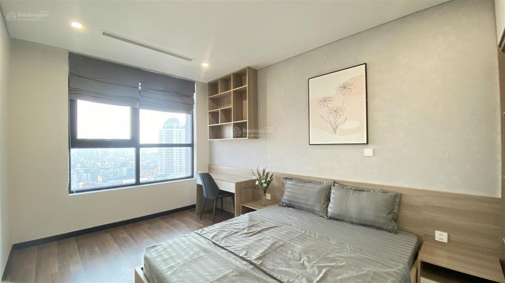 Chính chủ cho thuê căn hộ 3 ngủ hoa hậu 130m2 tại skypark resident full đồ view đẹp  0393 686 ***